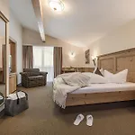 Szálloda Lenz 4*
