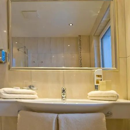 Hotell Lenz 4*